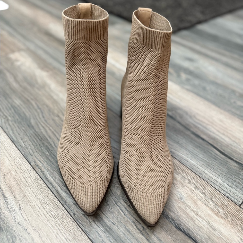 Everlane Glove Knit Booties